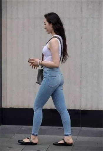 用嘴帮孩子打出来