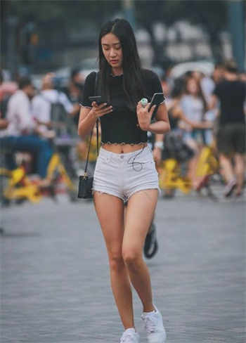 文聊剧情的怎么聊