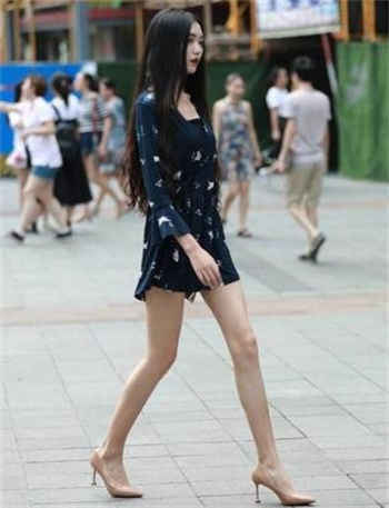 唯美直播间打扑克