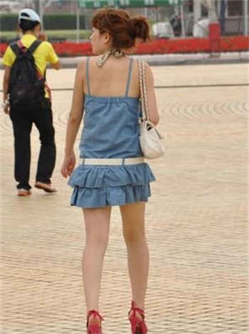 上海东方明珠售楼员阳台门