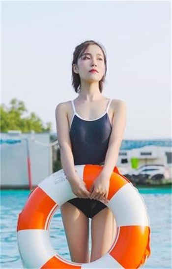姨妈开车我和妈妈坐车后排