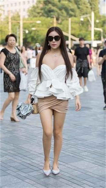 黄蓉伦落史吕文德