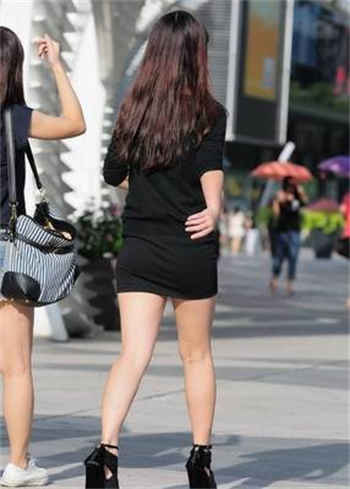女仆怎么服务主人