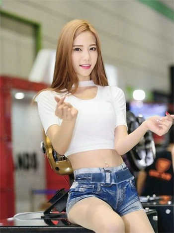 女主叫水玲珑的穿越小说