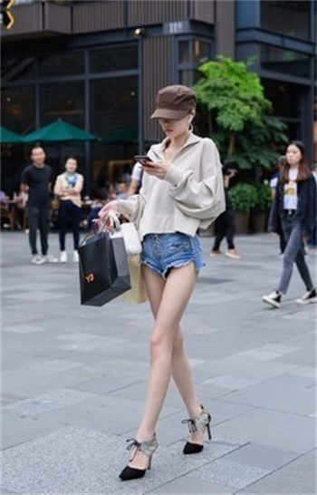 爱情公寓诸葛大力是我女儿
