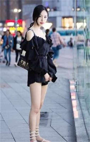 近视的傻女友小萱txt