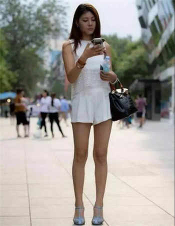 国外本色直播app下载