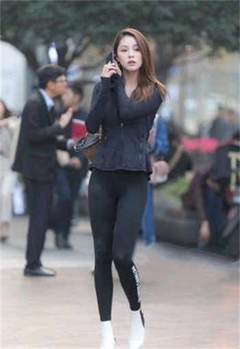 两姐妹一起和一个老公