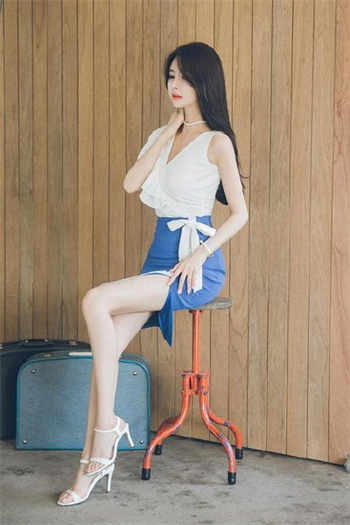 女主名叫霍染染的小说