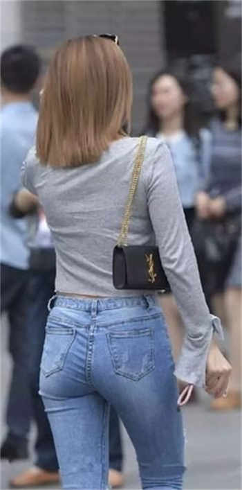 农贸市场女坑旱厕坑神